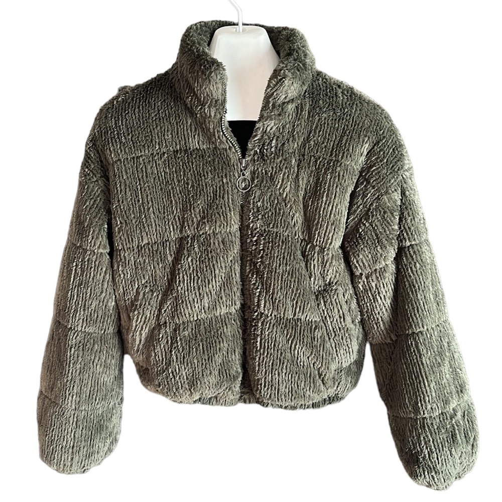 Wild Fa­ble Cord Puffer Jack­et